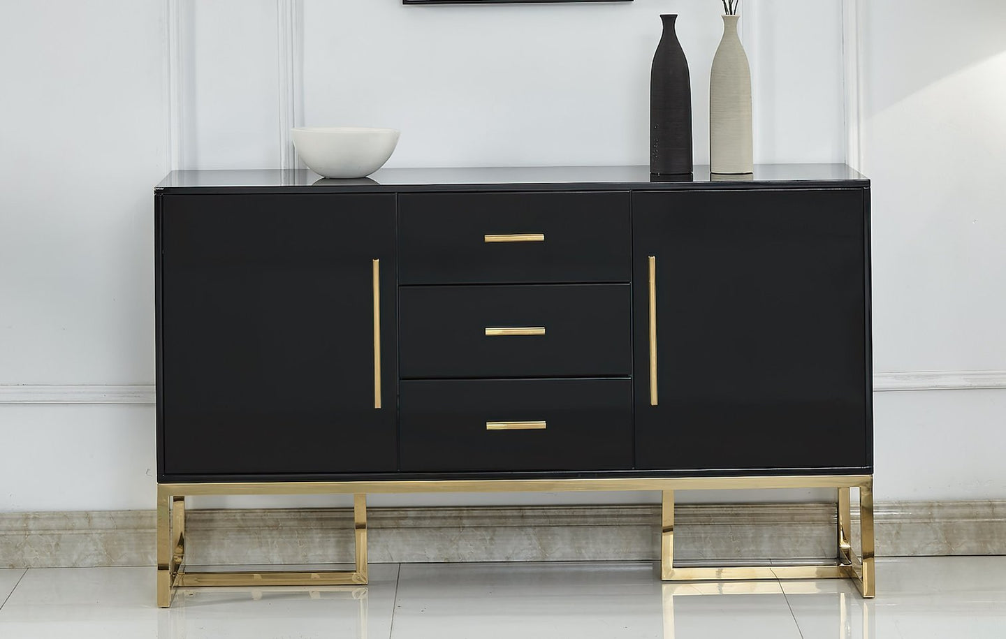 Castlemore Sideboard - Furniture Depot (6234306412717)