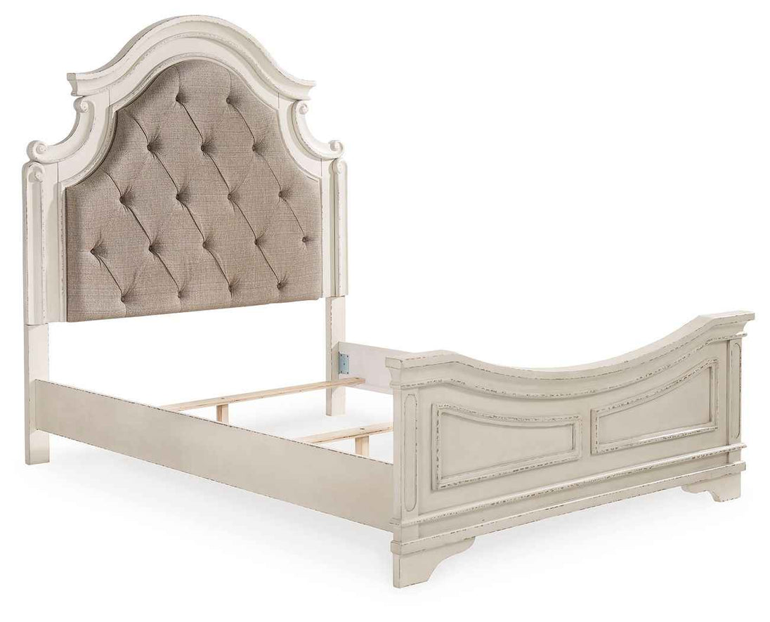 Realyn - Upholstered Panel Bed