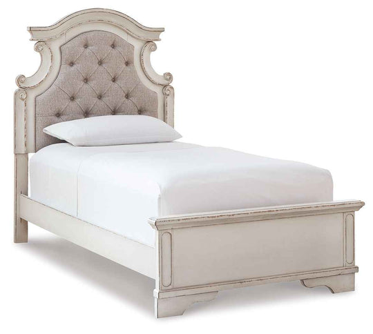 Realyn - Panel Bed