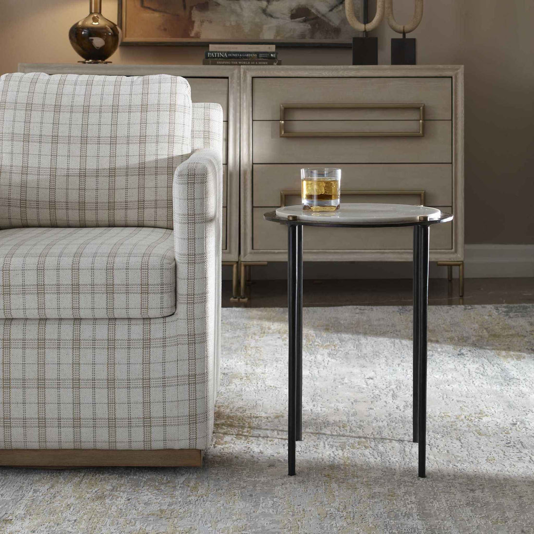 Wren - Round Marble Accent Table - Bronze / White