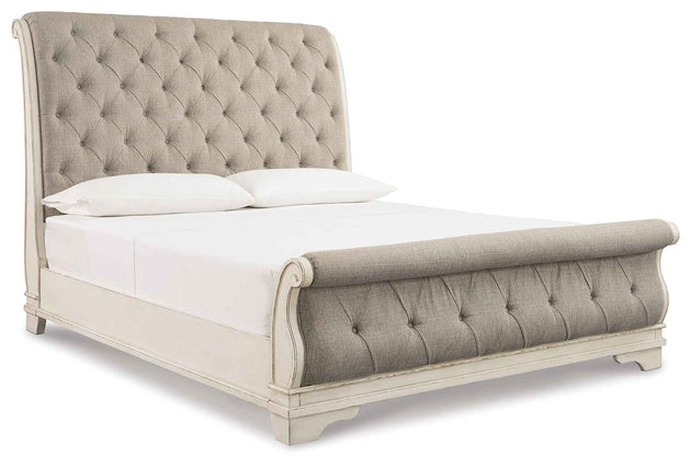 Realyn - Upholstered Sleigh Bed