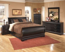 Load image into Gallery viewer, Huey Vineyard Full Sleigh Bed