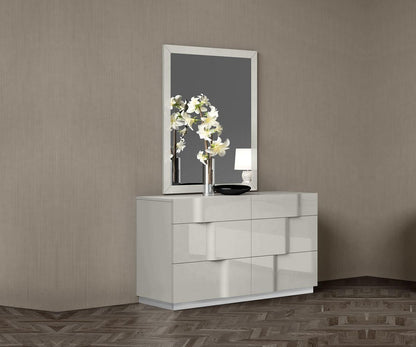 Latania Dresser & Mirror