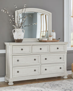 Robbinsdale Antique White 5 Pc. Dresser, Mirror, Panel Bed