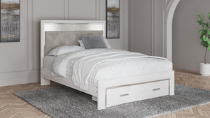 Altyra White Queen Panel Bed With Footboard Storage