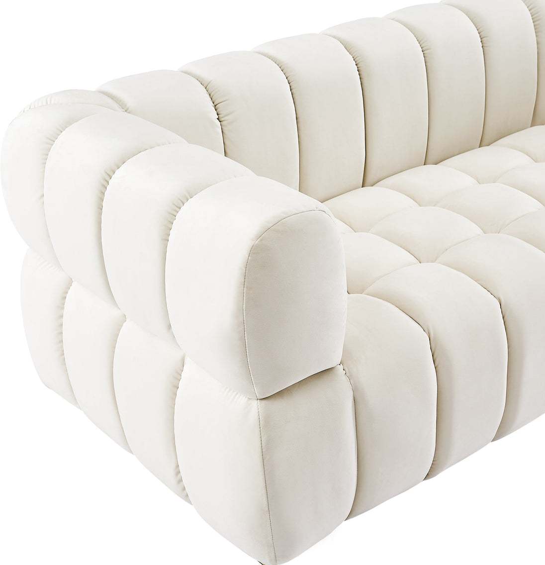 Gwen Velvet Loveseat - Furniture Depot