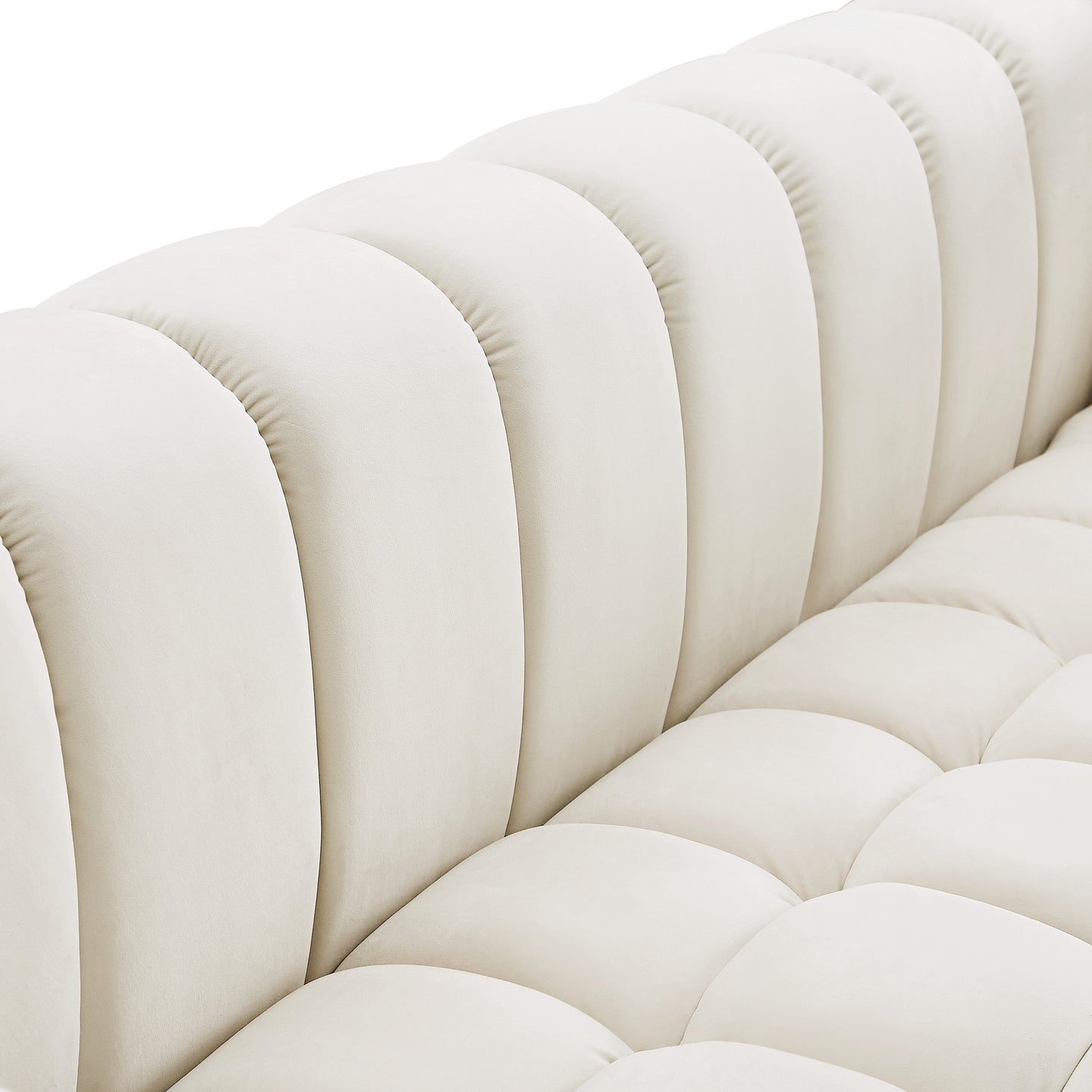 Gwen Velvet Loveseat - Furniture Depot