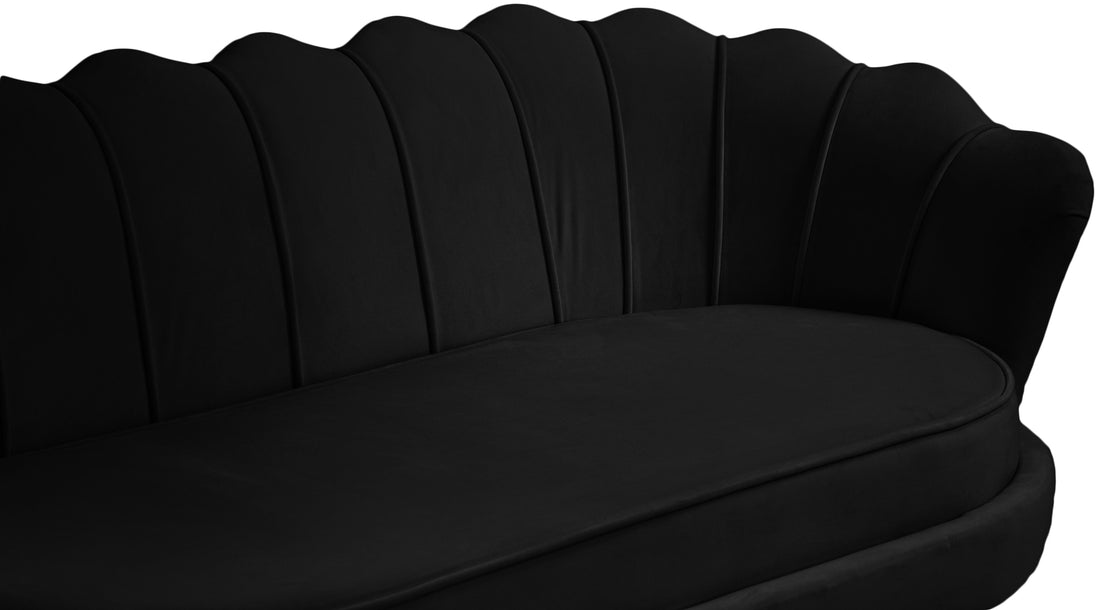 Gardenia Velvet Loveseat - Furniture Depot