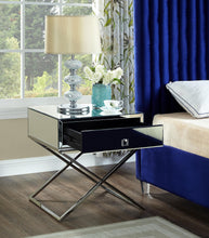 Load image into Gallery viewer, Lynn Side Table - Furniture Depot