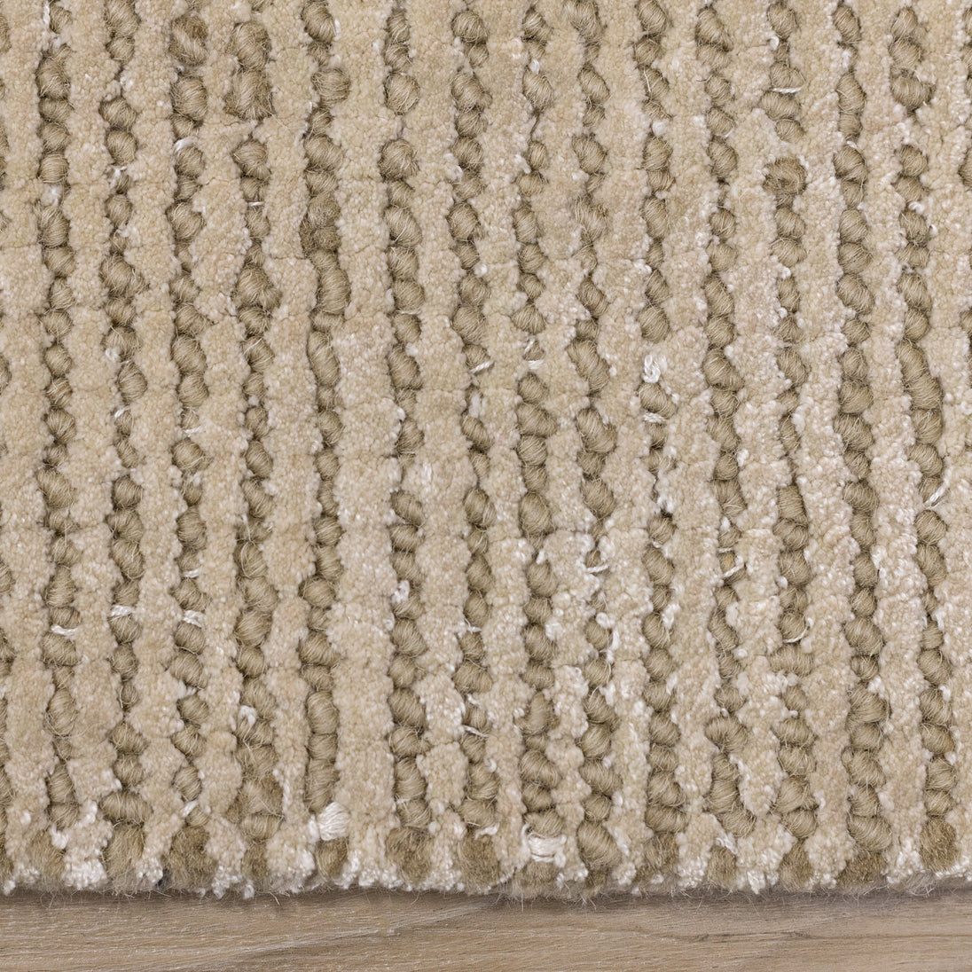 Ashford Beige Handtufted Rug - Furniture Depot