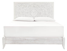 Load image into Gallery viewer, Paxberry King Bed - Whitewash - Furniture Depot (6241436598445)