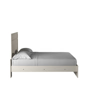 Load image into Gallery viewer, Stelsie King Panel Bed - White - Furniture Depot (6601063923885)