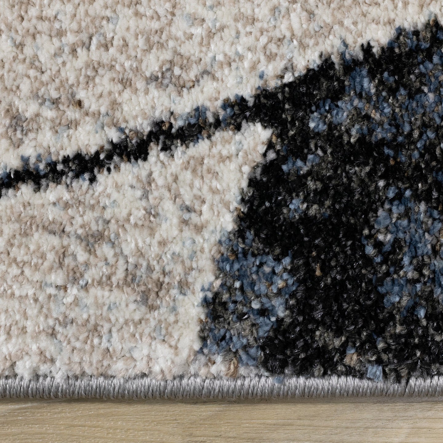 Breeze Blue Cream Black Poppies Rug - Furniture Depot