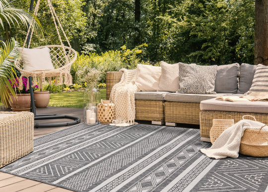 Bristol Reversible Grey White Striped Pattern Outdoor Rug - Furniture Depot