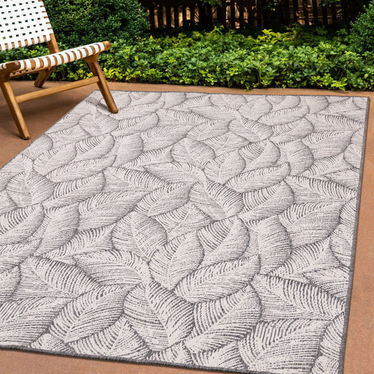 Bristol Grey White Leaf Pattern Reversible Rug - Furniture Depot