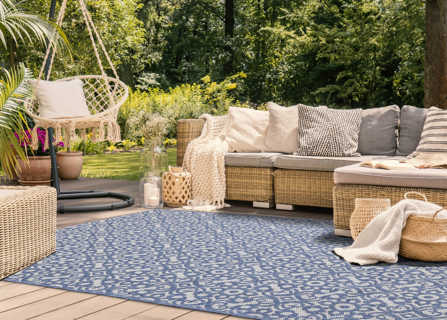 Canopy Blue Damask Flatweave Outdoor Rug - Furniture Depot