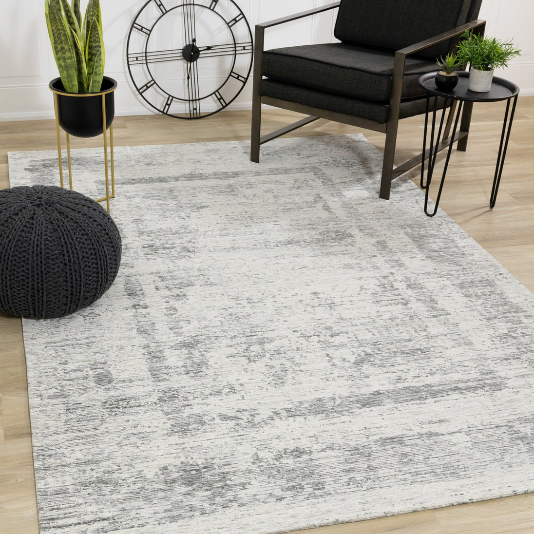 Cathedral Grey Faded Borders Rug - Furniture Depot