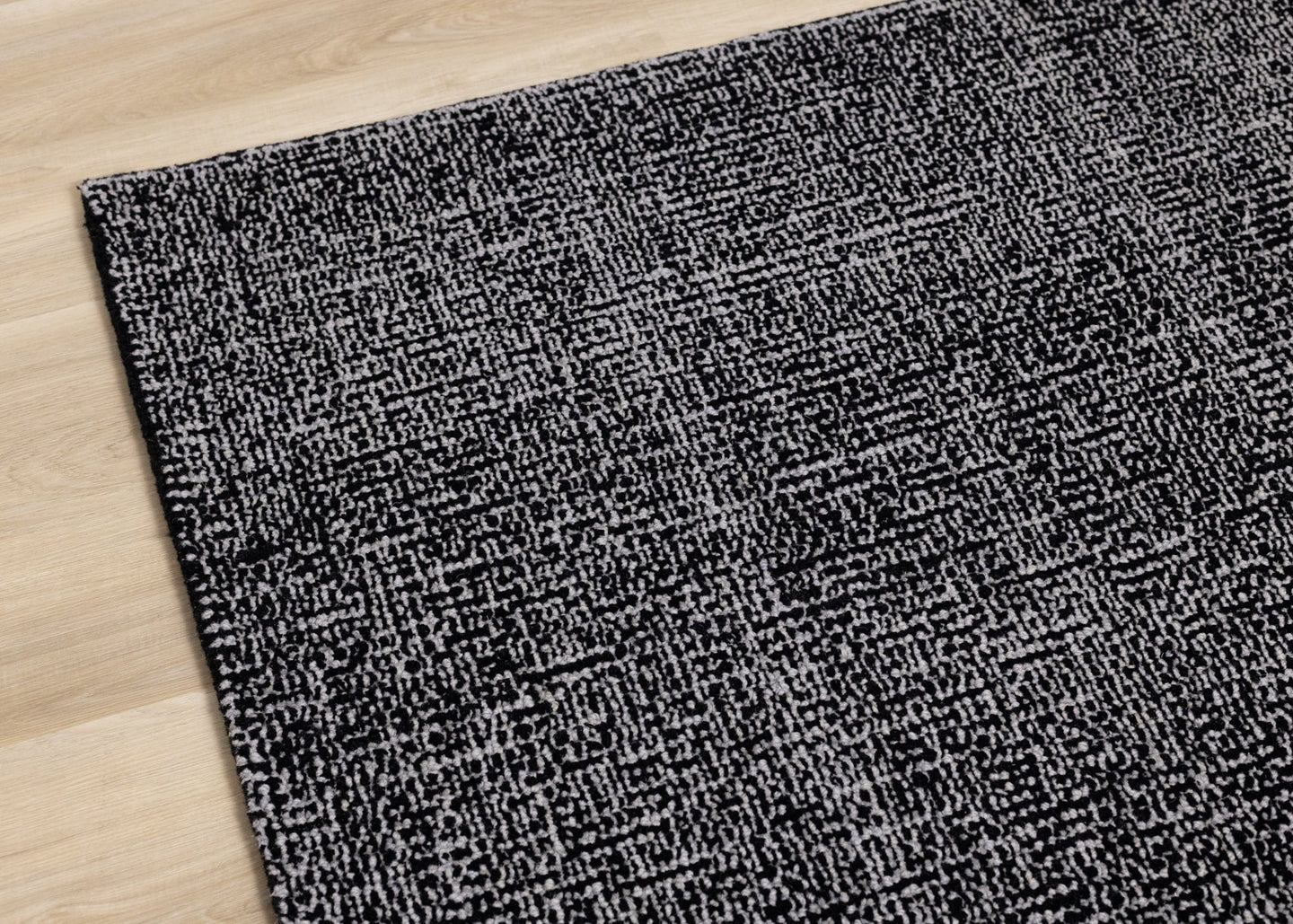 Dawson Black Grey Handtufted Rug - Furniture Depot