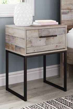 Neilsville Nightstand - Whitewash - Furniture Depot (7910041977080)