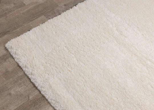 Fergus White Shag Rug - Furniture Depot