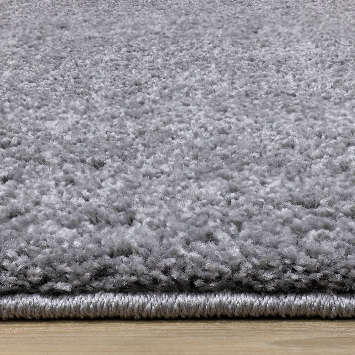 Fergus Solid Grey Bulky Shag Rug - Furniture Depot