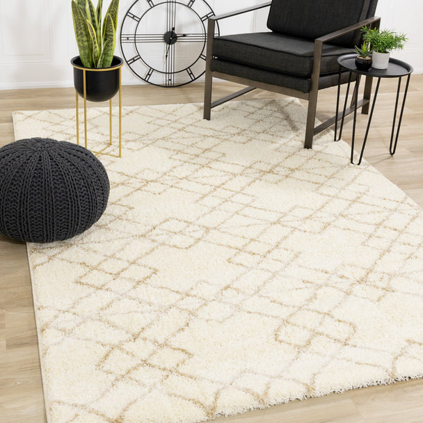 Fergus White Beige Patterned Rug - Furniture Depot