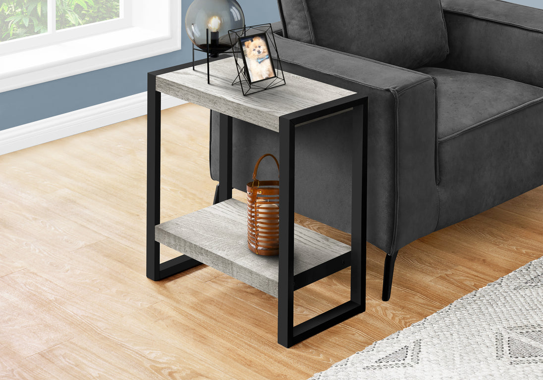 I 2857 Accent Table - Grey Reclaimed Wood-Look / Black Metal - Furniture Depot (7881103081720)