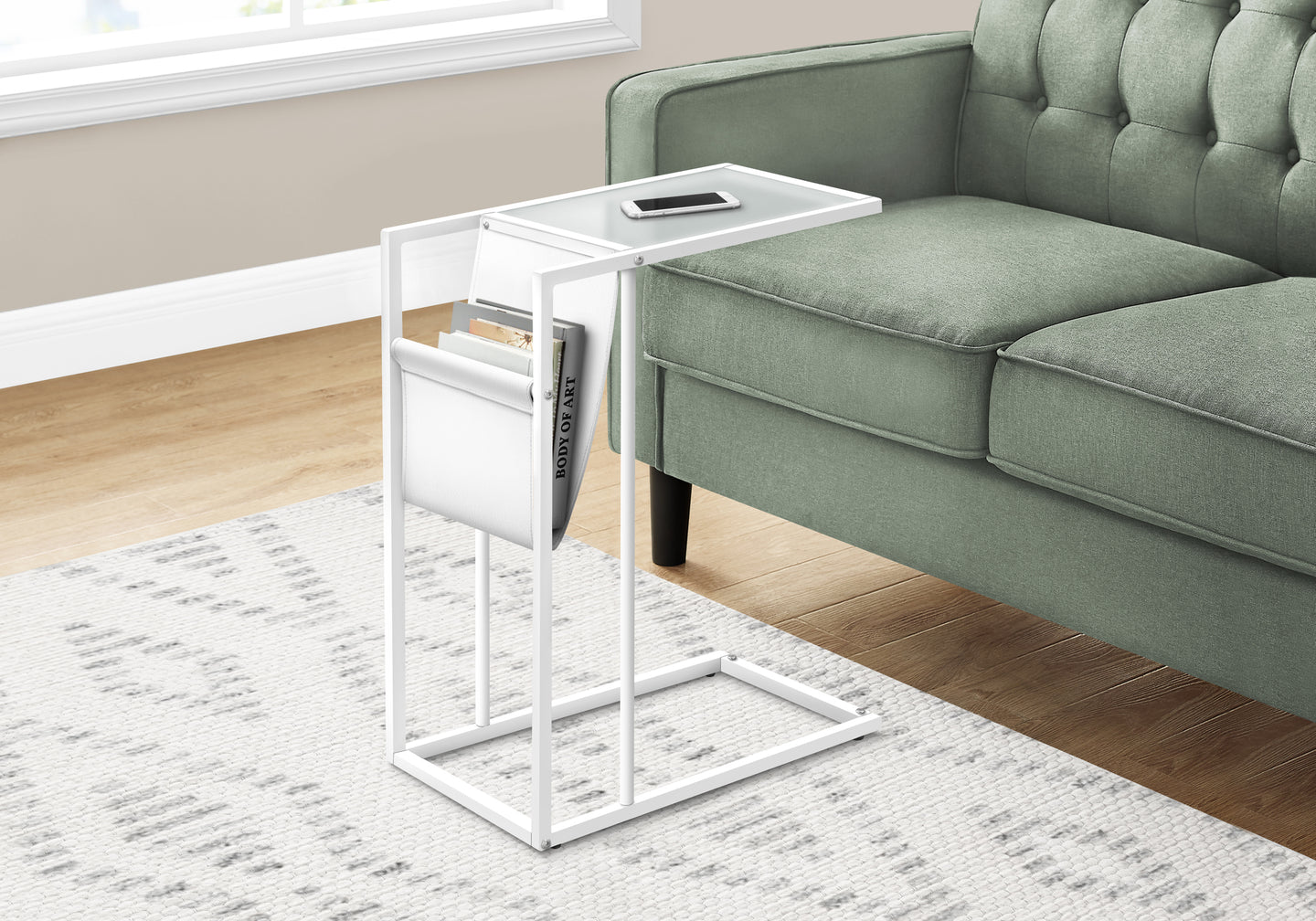 I 3067 Accent Table - White / White Metal With A Magazine Rack - Furniture Depot (7881108488440)