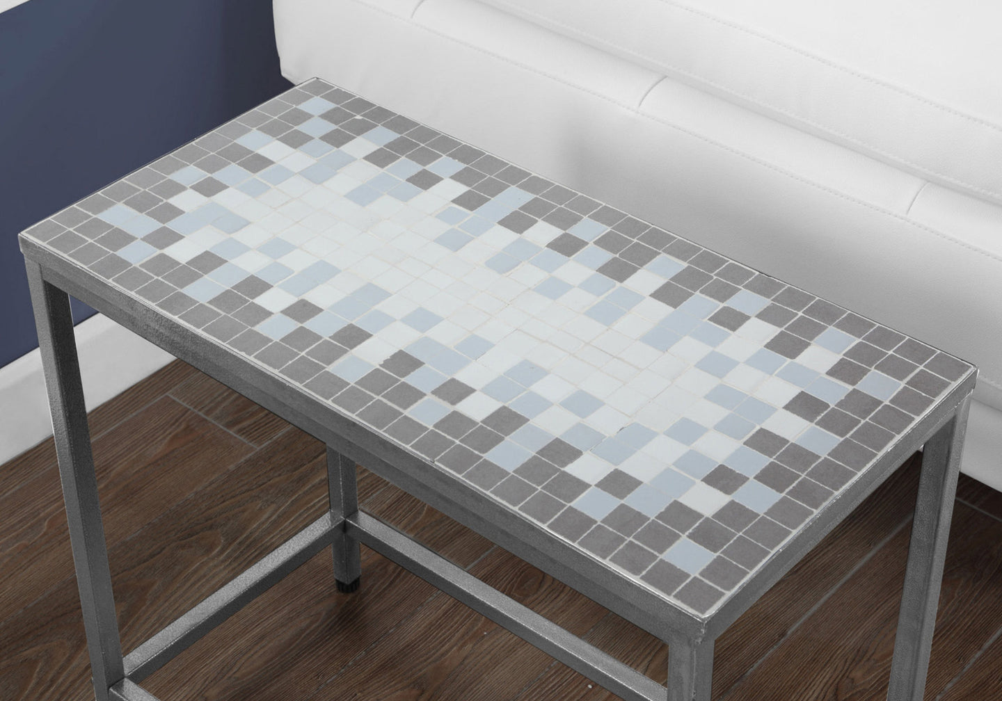 I 3143 Accent Table - Grey / Blue Tile Top / Hammered Silver - Furniture Depot (7881110716664)