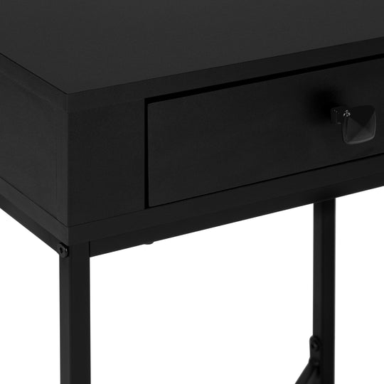 I 3542 Accent Table - 22"H / Black / Black Metal - Furniture Depot (7881117630712)