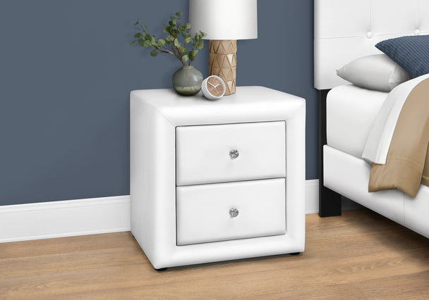 I 5600 Bedroom Accent - 21"H / White Leather-Look Night Stand - Furniture Depot (7881124643064)