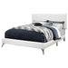 I 5953Q Bed - Queen Size / White Leather-Look With Chrome Legs - Furniture Depot (7881125658872)