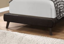 Load image into Gallery viewer, I 5982T Bed - Twin Size / Brown Leather-Look With Wood Legs - Furniture Depot (7881125986552)