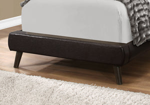 I 5982T Bed - Twin Size / Brown Leather-Look With Wood Legs - Furniture Depot (7881125986552)