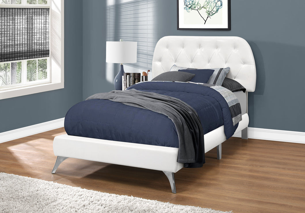 I 5983T Bed - Twin Size / White Leather-Look With Chrome Legs - Furniture Depot