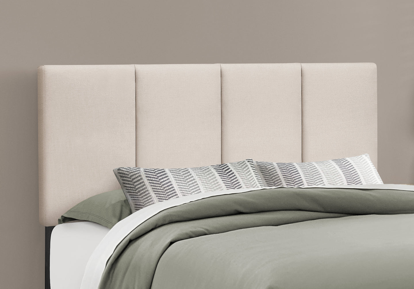 I 6026Q Bed - Queen Size / Beige Linen With Black Wood Legs - Furniture Depot