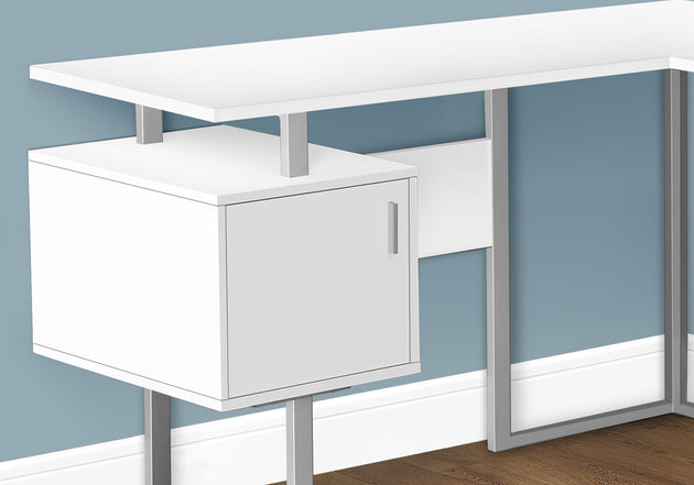 I 7695 Computer Desk - 58"L / White / Silver Metal Corner - Furniture Depot (7881151774968)