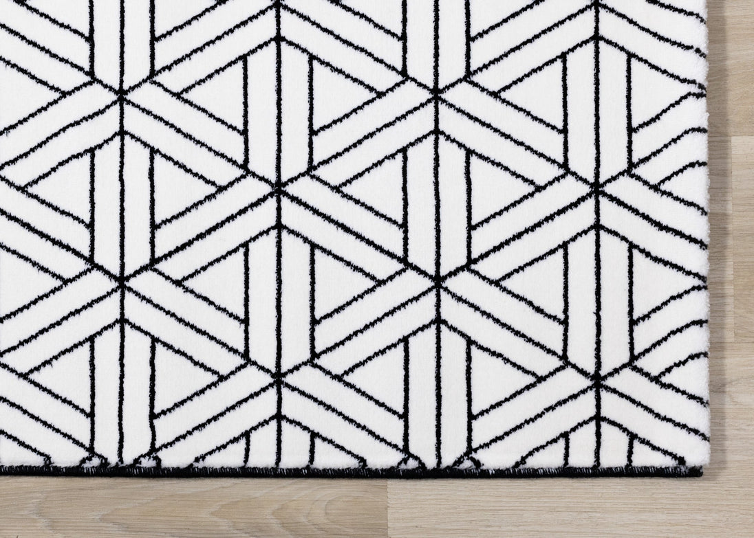 Ice White Black Interlock Rug - Furniture Depot