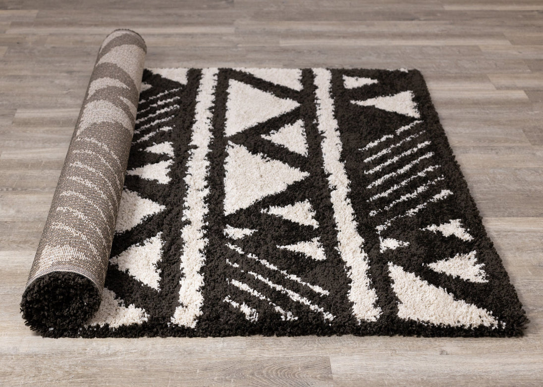 Maroq Black Cream Banded Peaks Rug - Furniture Depot