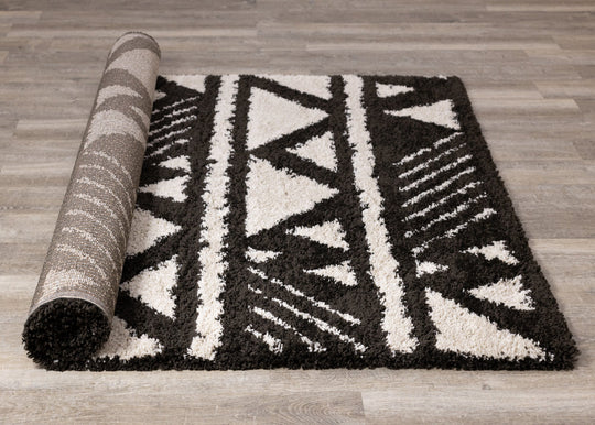 Maroq Black Cream Banded Peaks Rug - Furniture Depot