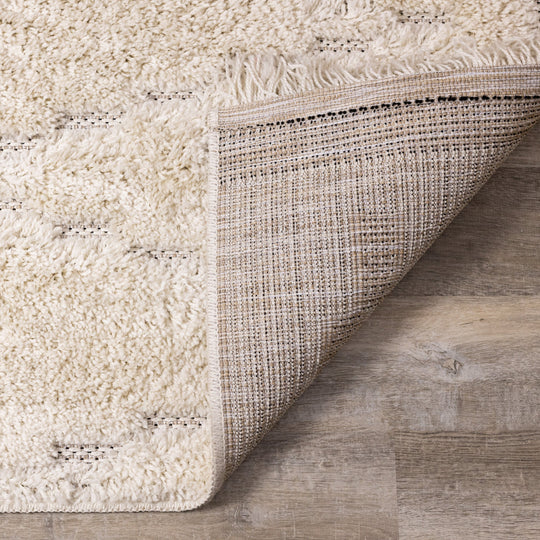 Novato Cream Diamond Shag Rug - Furniture Depot