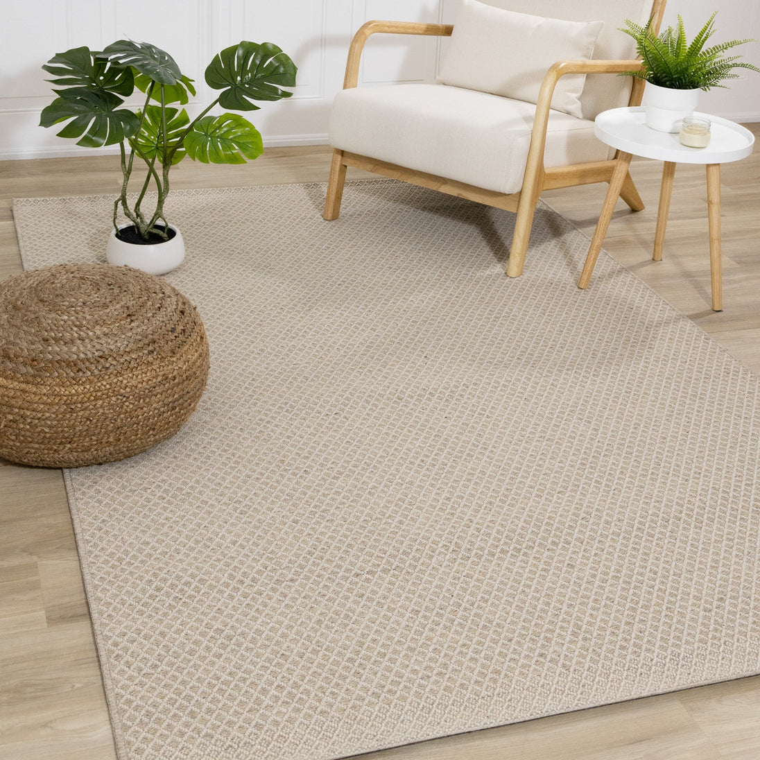 Peak Beige Small Crosshatch Geometric Rug - Furniture Depot