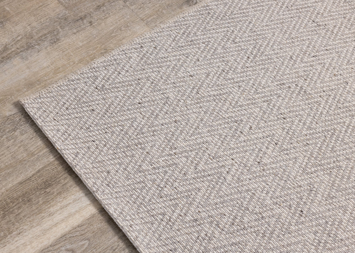 Peak Grey Chevron Textured Flatweave Rug - Furniture Depot