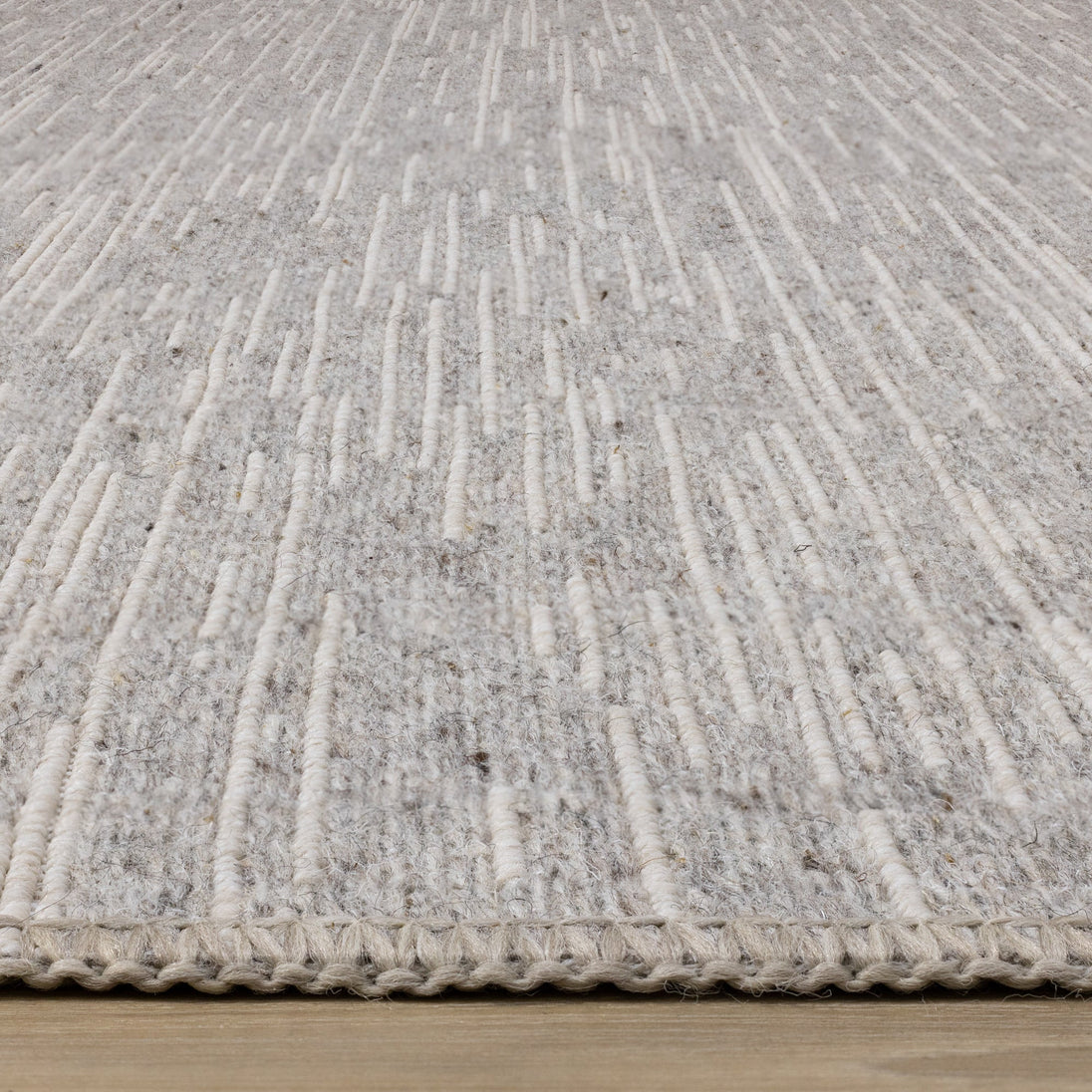 Peak Grey Textured Wool Rug - Furniture Depot