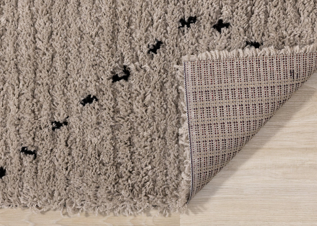 Rondo Beige Black Diamond Stitch Shag Rug - Furniture Depot