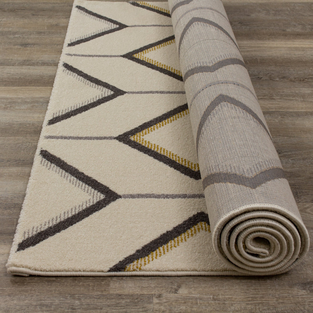 Safi Cream Black Diamonds on the Line Rug - Furniture Depot