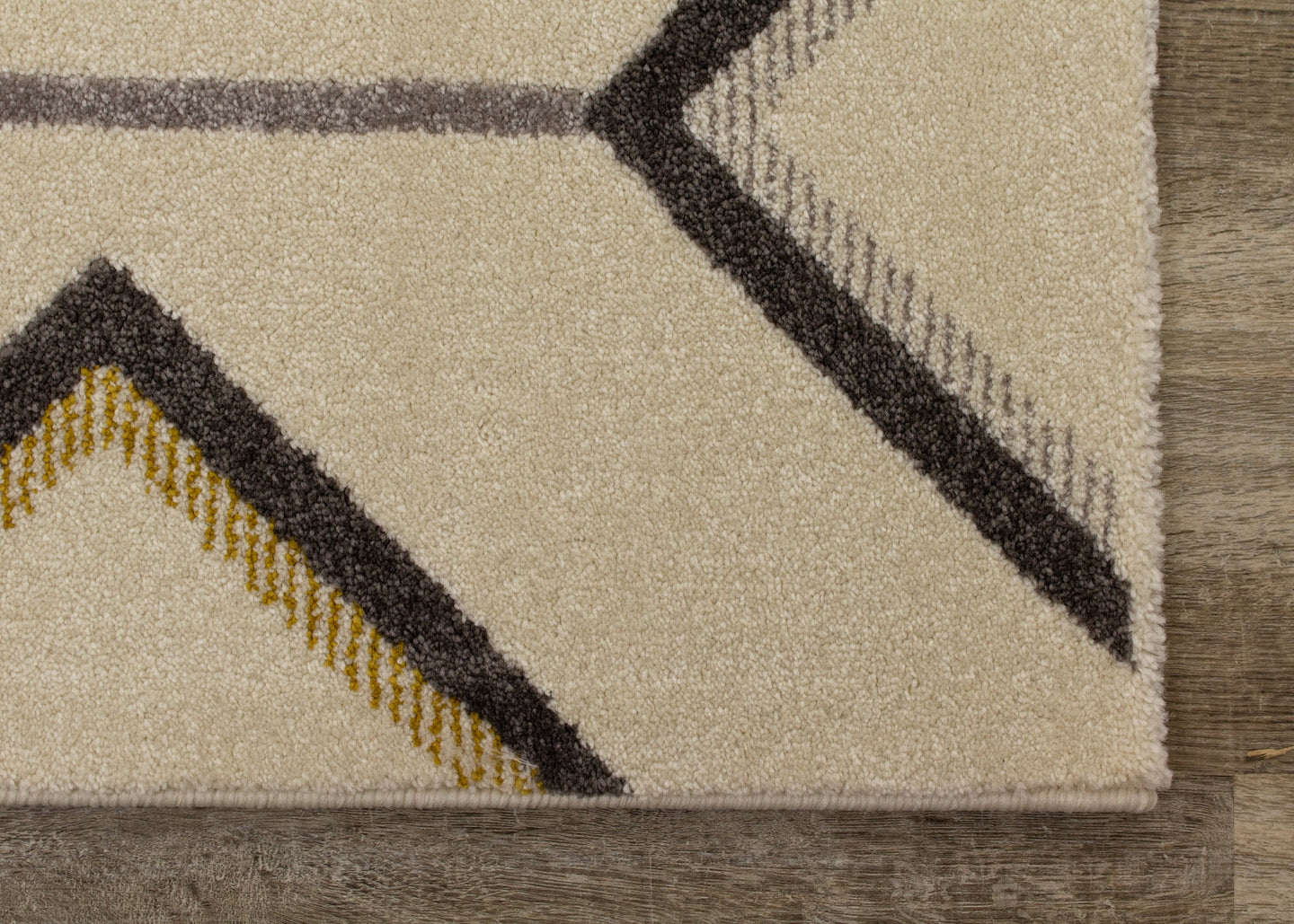 Safi Cream Black Diamonds on the Line Rug - Furniture Depot