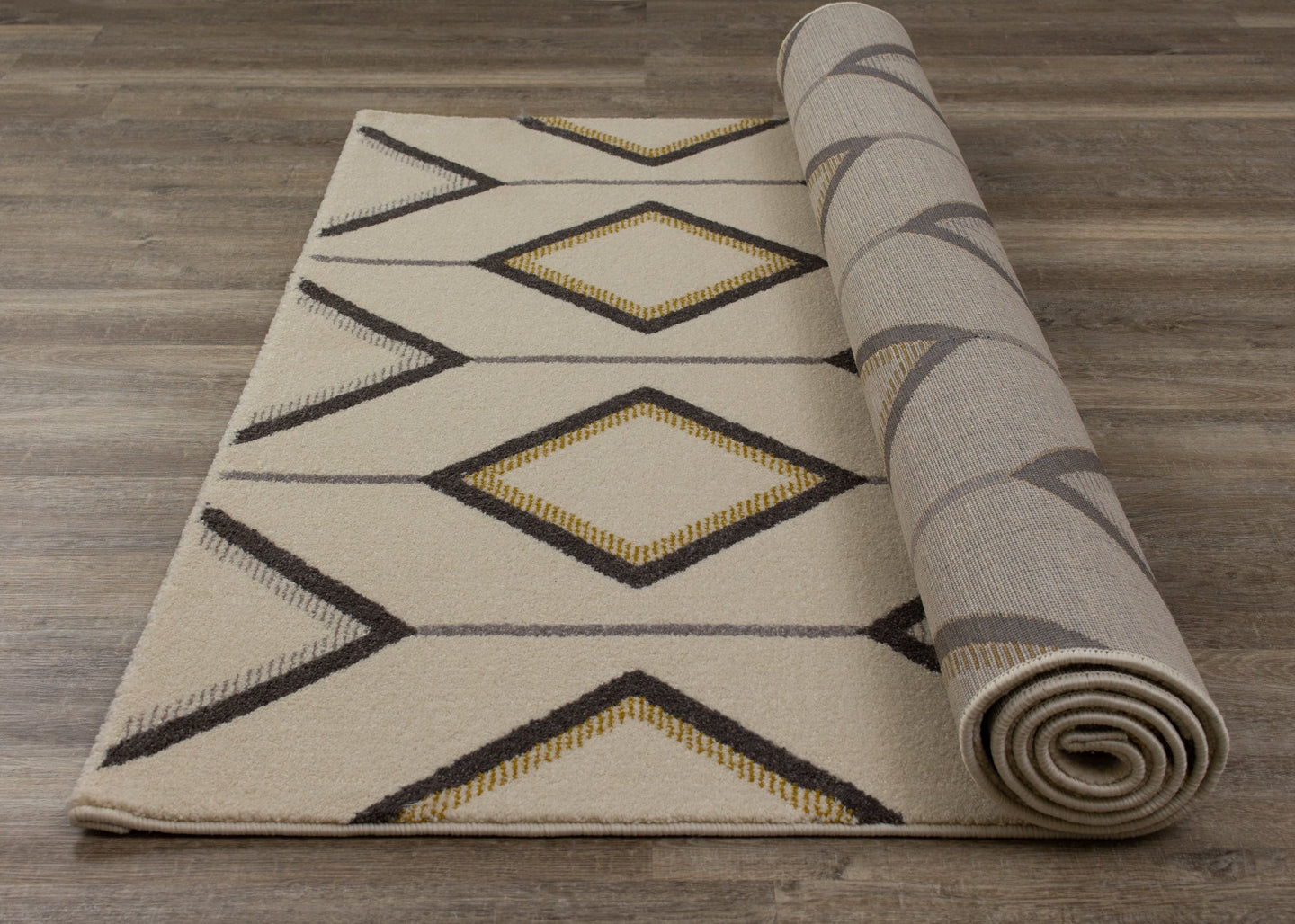 Safi Cream Black Diamonds on the Line Rug - Furniture Depot