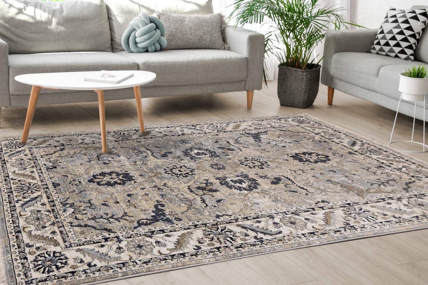 Samira Traditional Cream Blue Border Rug - Furniture Depot