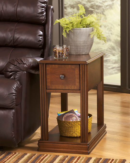 Breegin Chair Side End Table - Furniture Depot (6060603211949)